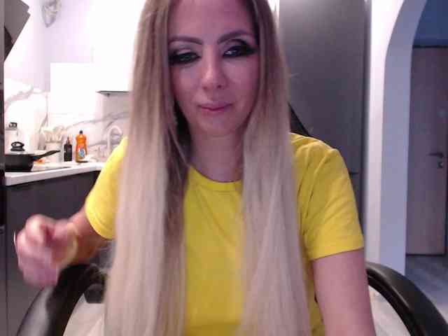 blondalina webcam