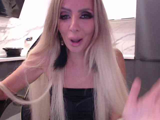 blondalina webcam