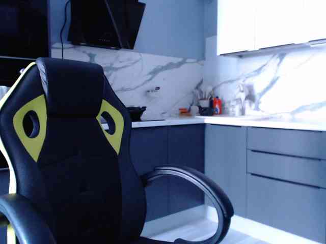 blondalina webcam