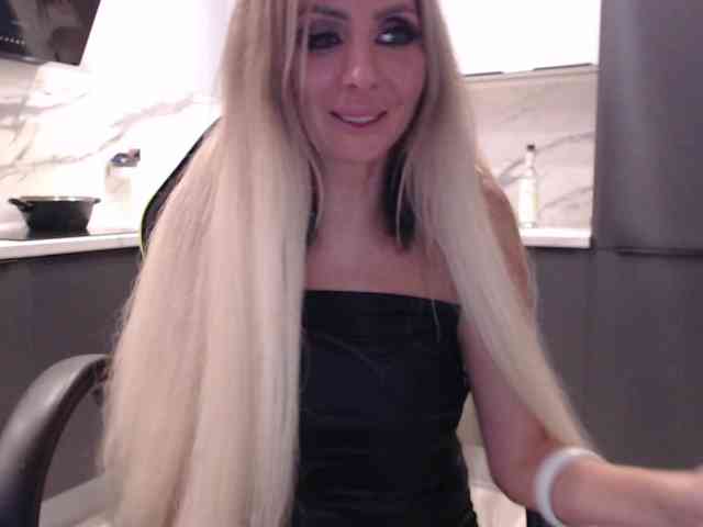 blondalina webcam