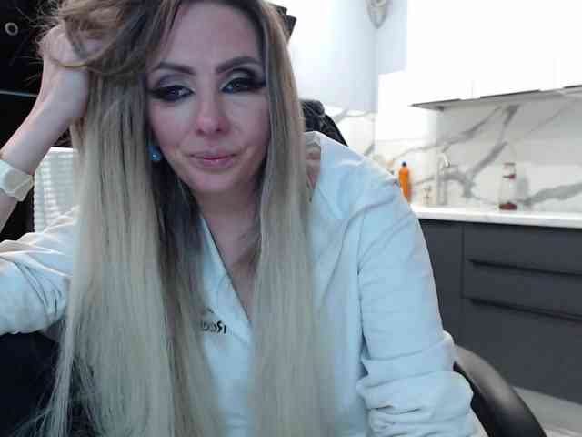 blondalina webcam