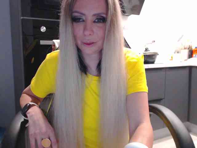 blondalina webcam