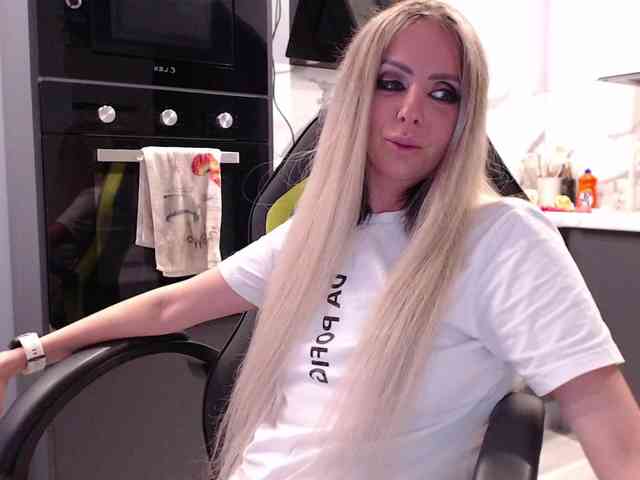 blondalina webcam