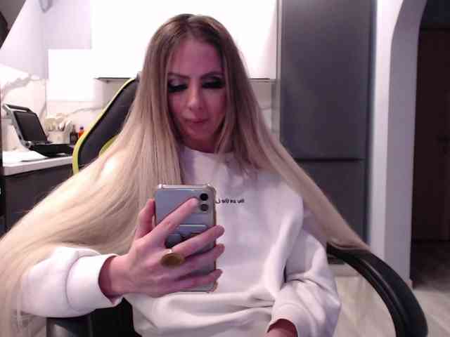 blondalina webcam
