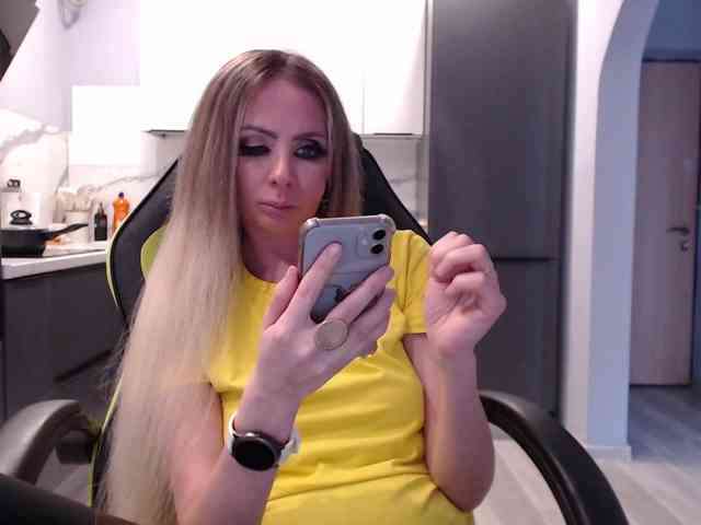 blondalina webcam