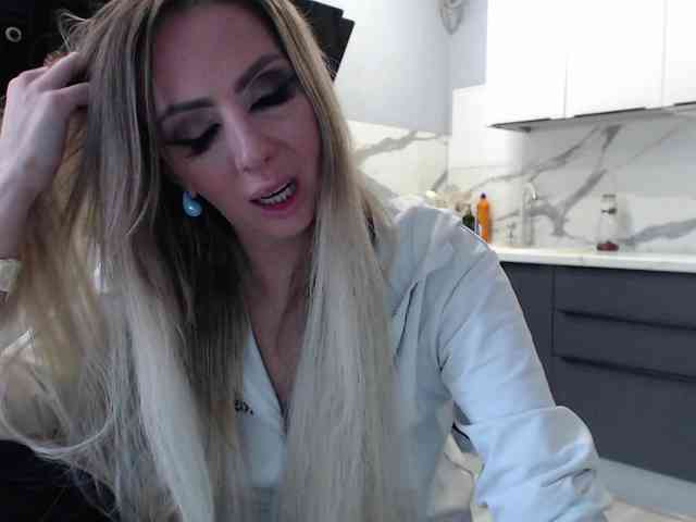 blondalina webcam