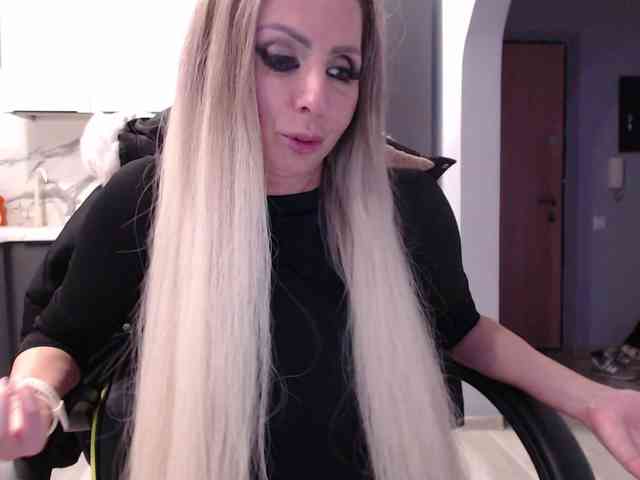 blondalina webcam
