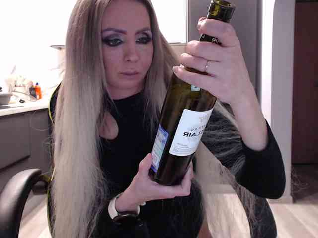 blondalina webcam