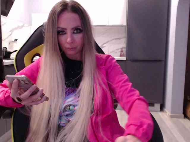 blondalina webcam