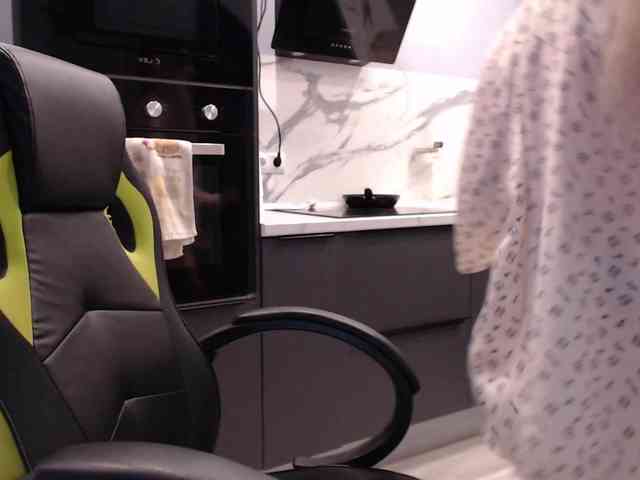 blondalina webcam