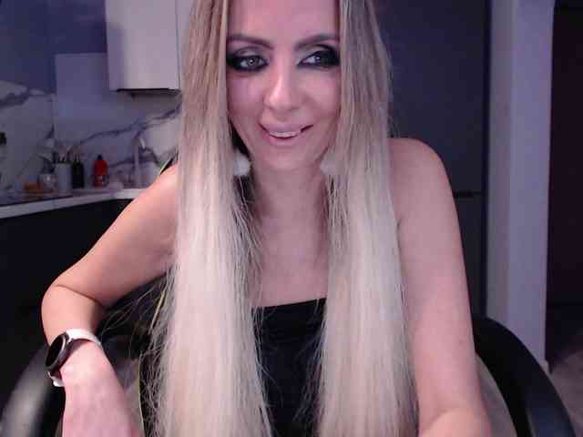 blondalina webcam