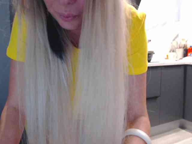 blondalina webcam