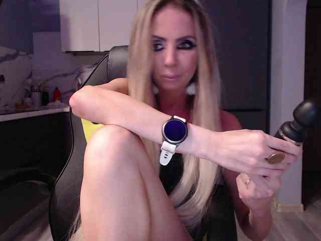blondalina webcam