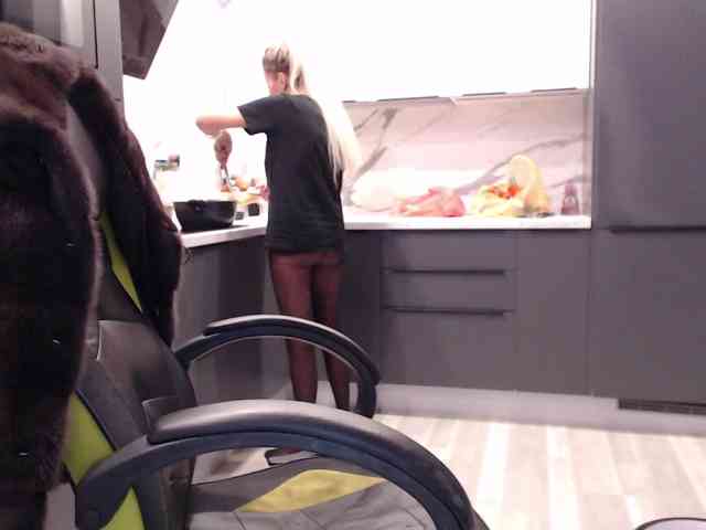 blondalina webcam