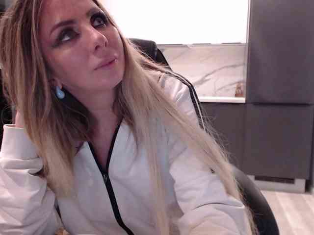 porn chat room Blondalina