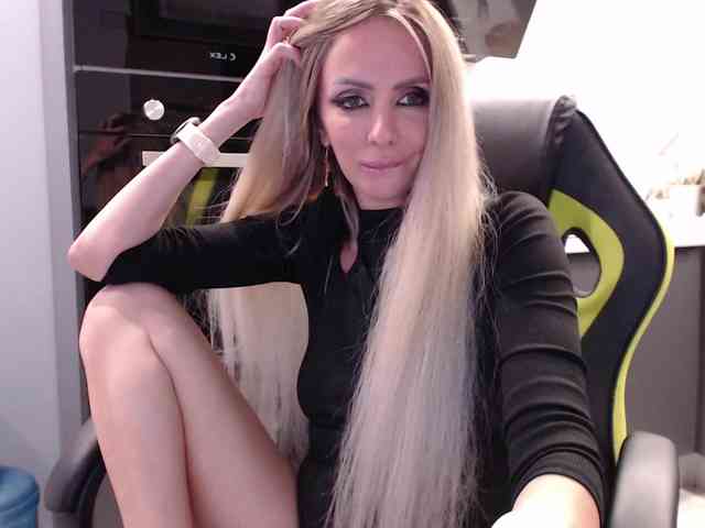 blondalina webcam