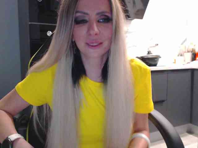 blondalina webcam