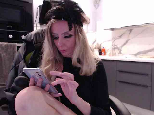 blondalina webcam