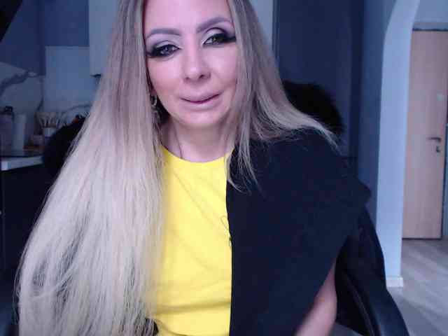 blondalina webcam
