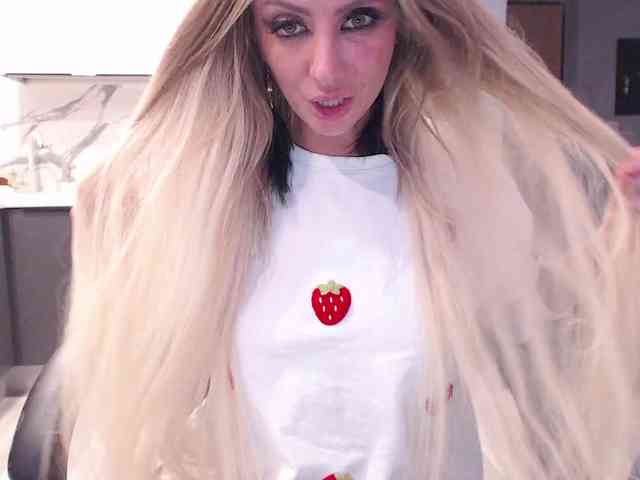 blondalina webcam