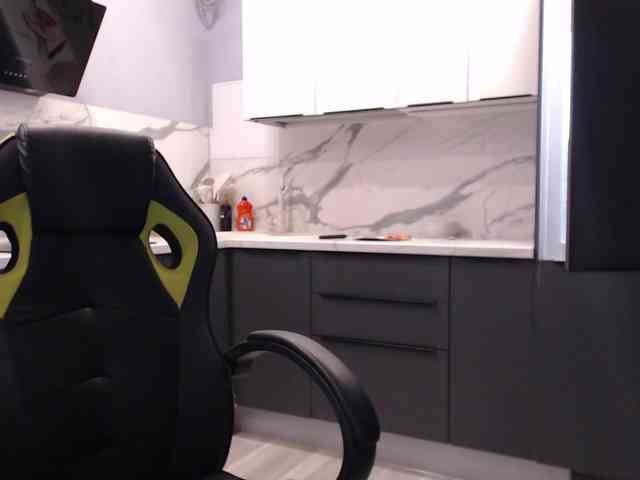 blondalina webcam