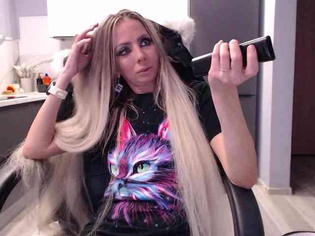 blondalina webcam