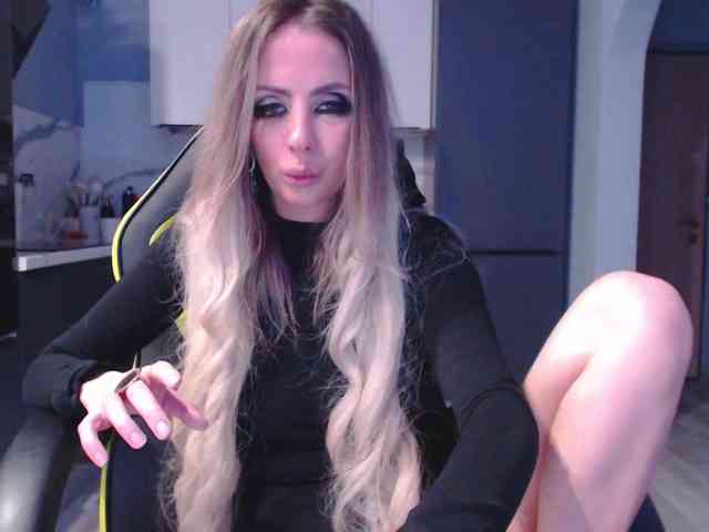 blondalina webcam