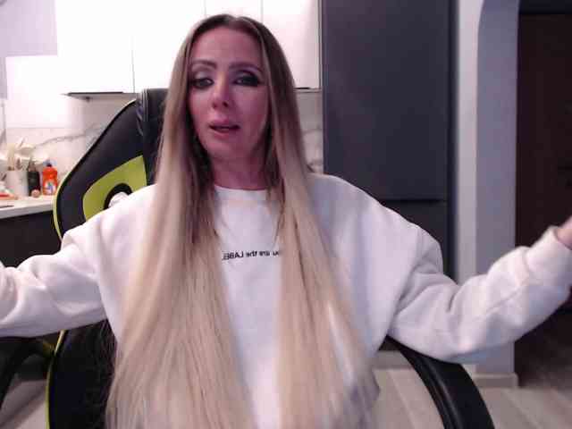 blondalina Live Webcam on BongaCams