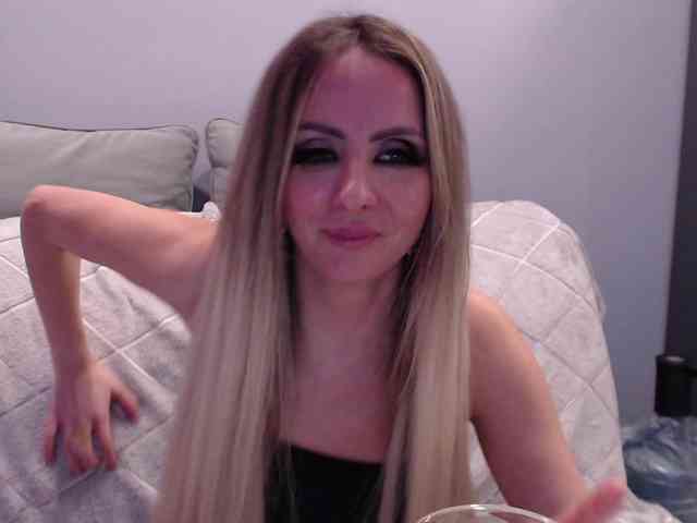 blondalina webcam