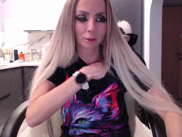 blondalina webcam