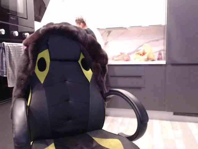 blondalina webcam