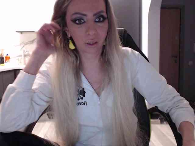 blondalina blondalina