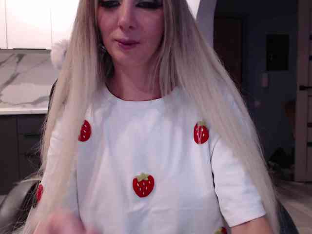 blondalina webcam