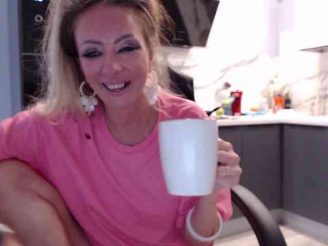 blondalina webcam