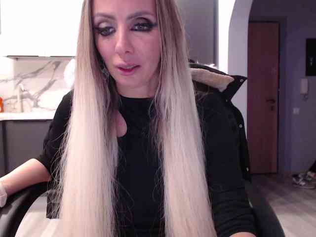 blondalina webcam