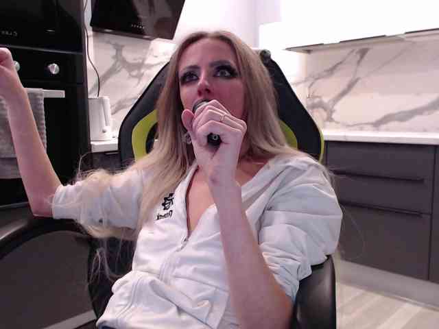 blondalina blondalina