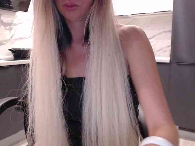 blondalina webcam
