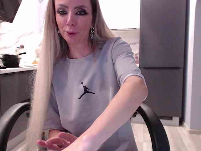 blondalina webcam