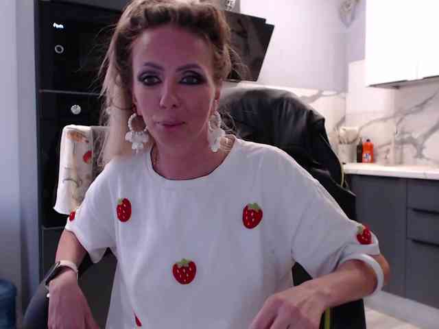 blondalina webcam
