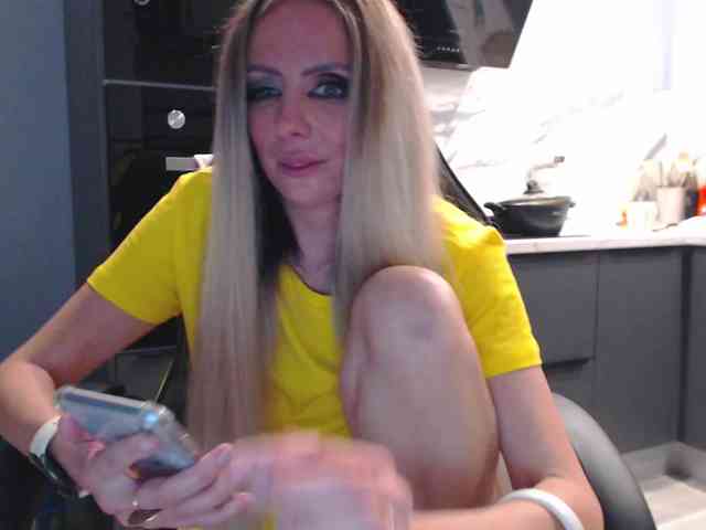 blondalina webcam
