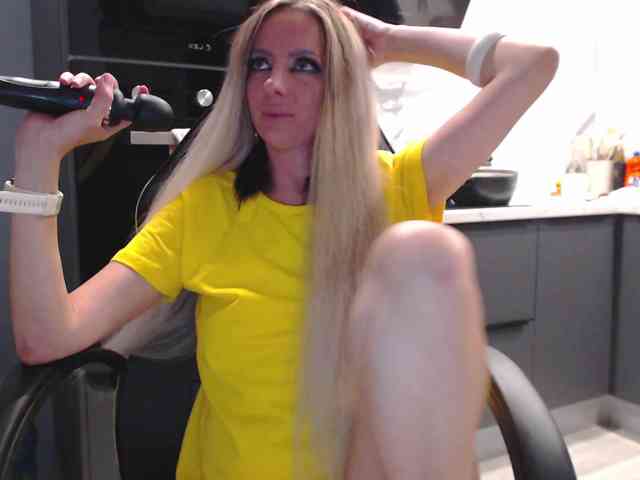 blondalina webcam