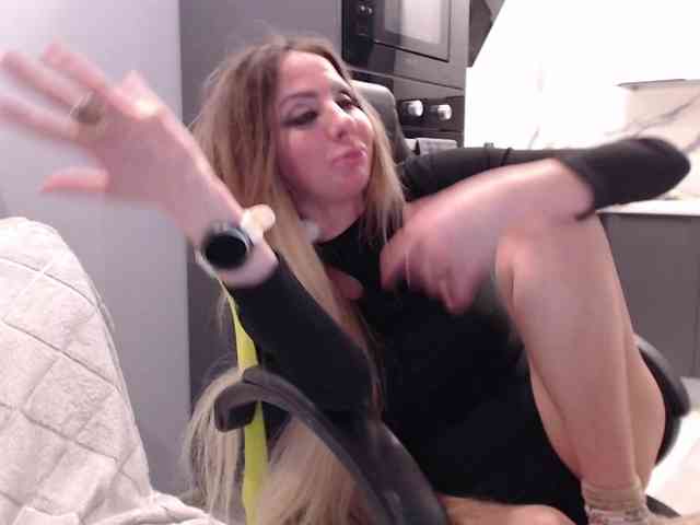 blondalina webcam