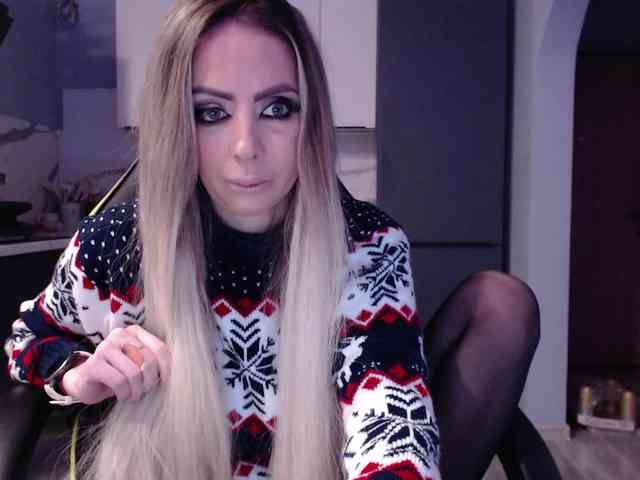 blondalina webcam
