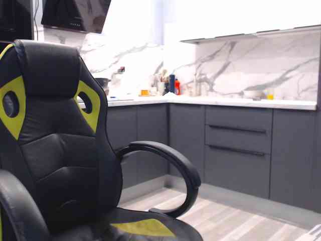 blondalina webcam