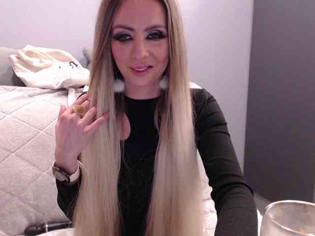 blondalina webcam