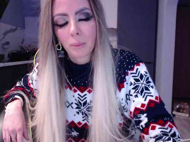 blondalina webcam