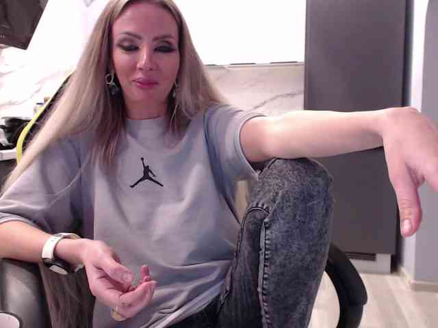 blondalina webcam