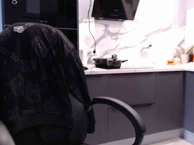 blondalina webcam