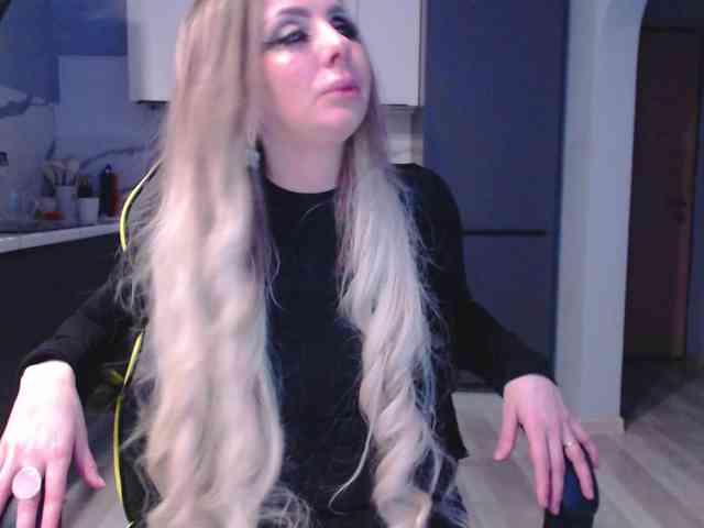 blondalina webcam