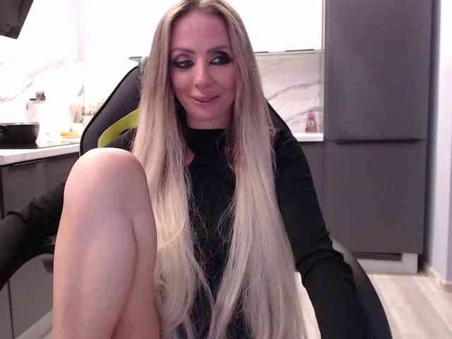 blondalina webcam